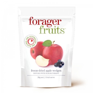 Forager Fruits Freeze-Dried Apple Wedges Infused With Blackcurrant 20g